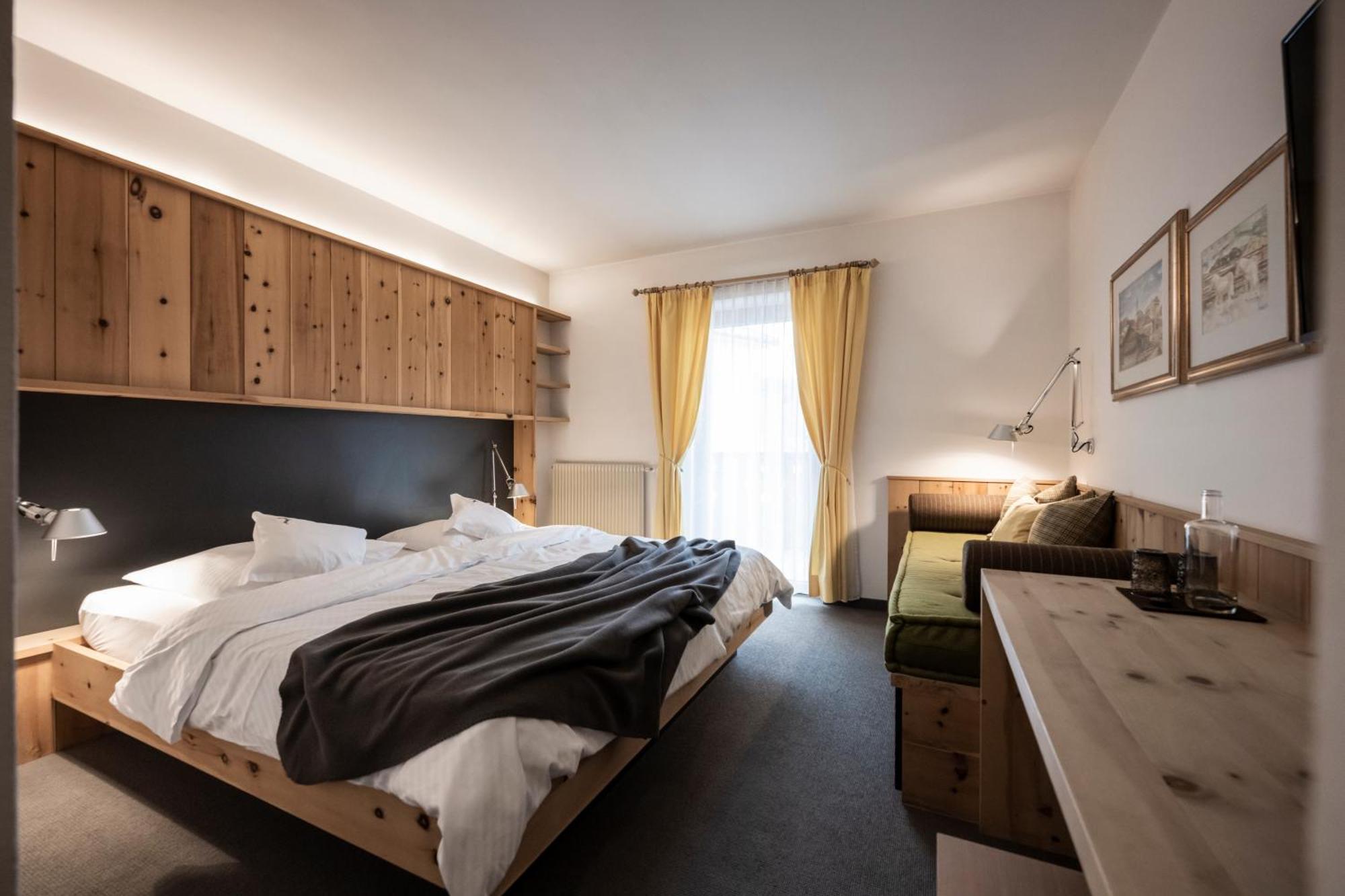 Hotel & Gasthof Zum Hirschen San Genesio Atesino Ngoại thất bức ảnh