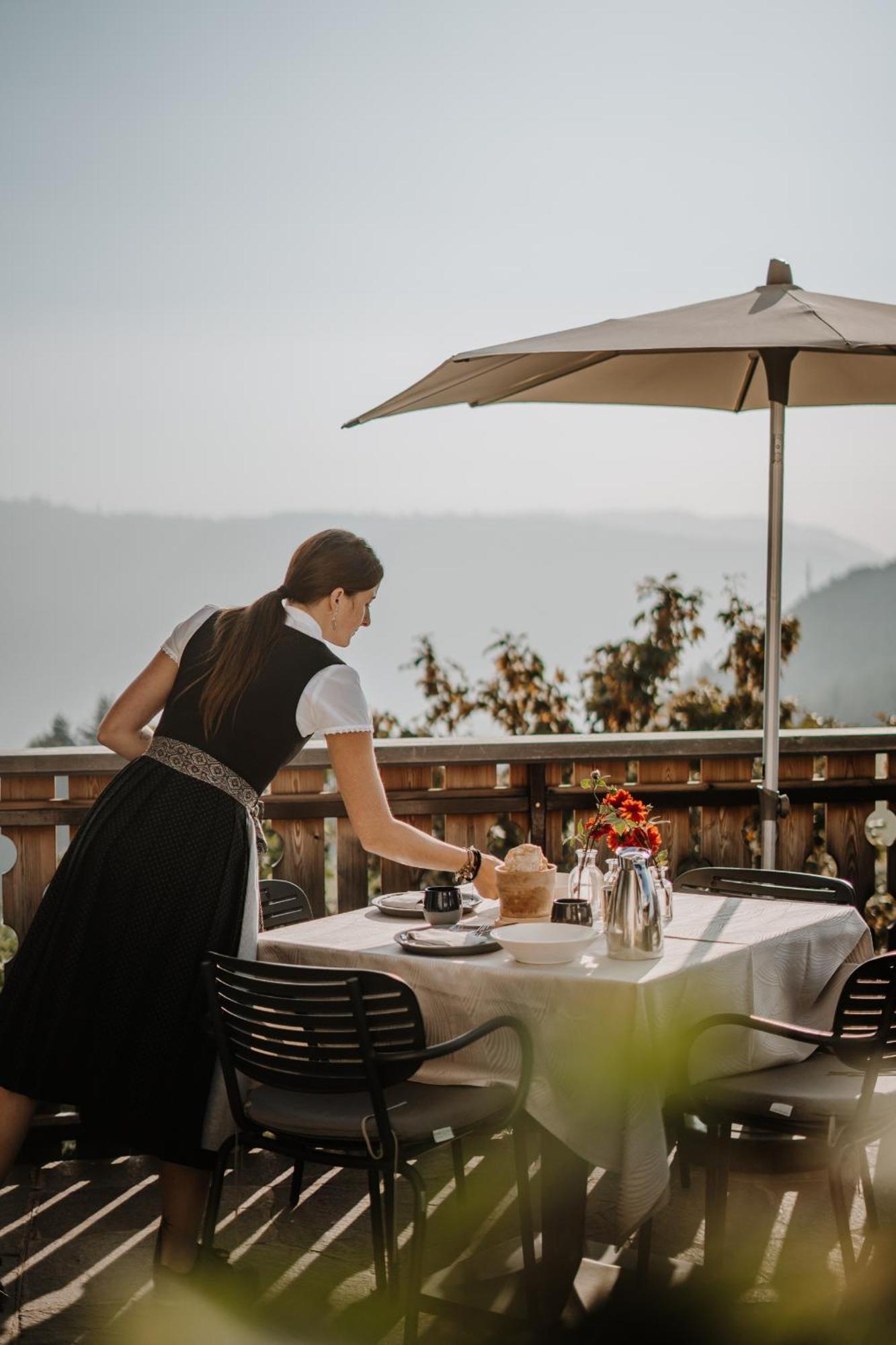 Hotel & Gasthof Zum Hirschen San Genesio Atesino Ngoại thất bức ảnh